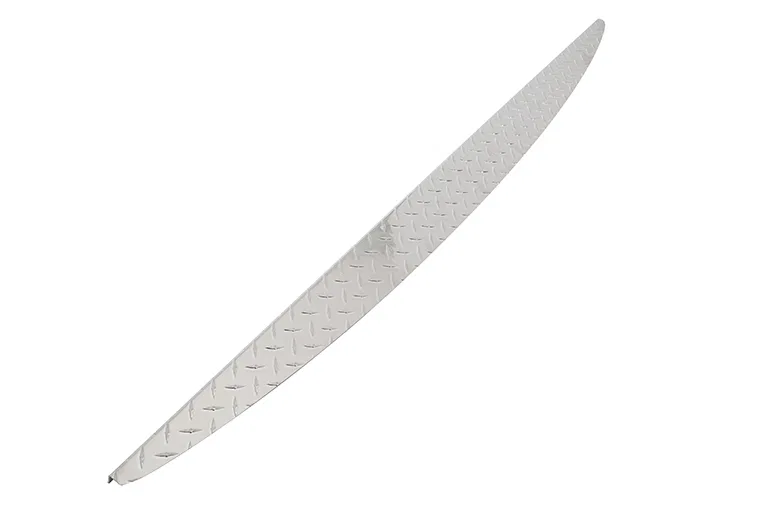 DZ2145 – DEE ZEE Tailgate Protector, Tailgate Cap Brite Tread Aluminum